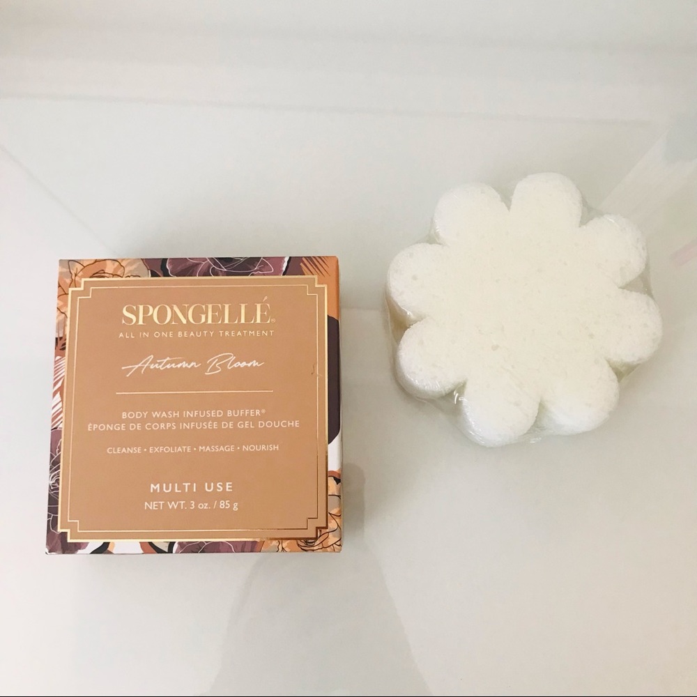 SPONGELLÉ Autumn Bloom Scented Body Wash Infused Buffer